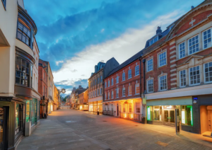 A report by Colliers International, 2021 Midsummer Retail Report, has found that 1 in 3 UK retail premises are either vacant, not producing income, or occupied on only a short term basis.